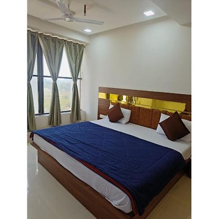 Hotel Paradise, Naroda Ahmedabad Esterno foto