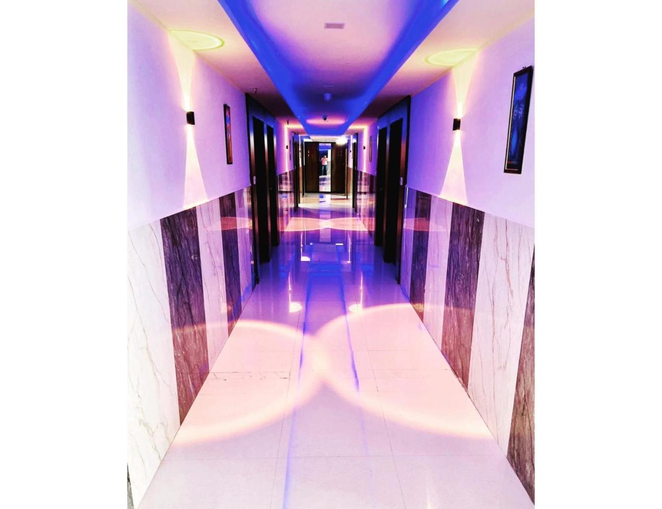 Hotel Paradise, Naroda Ahmedabad Esterno foto