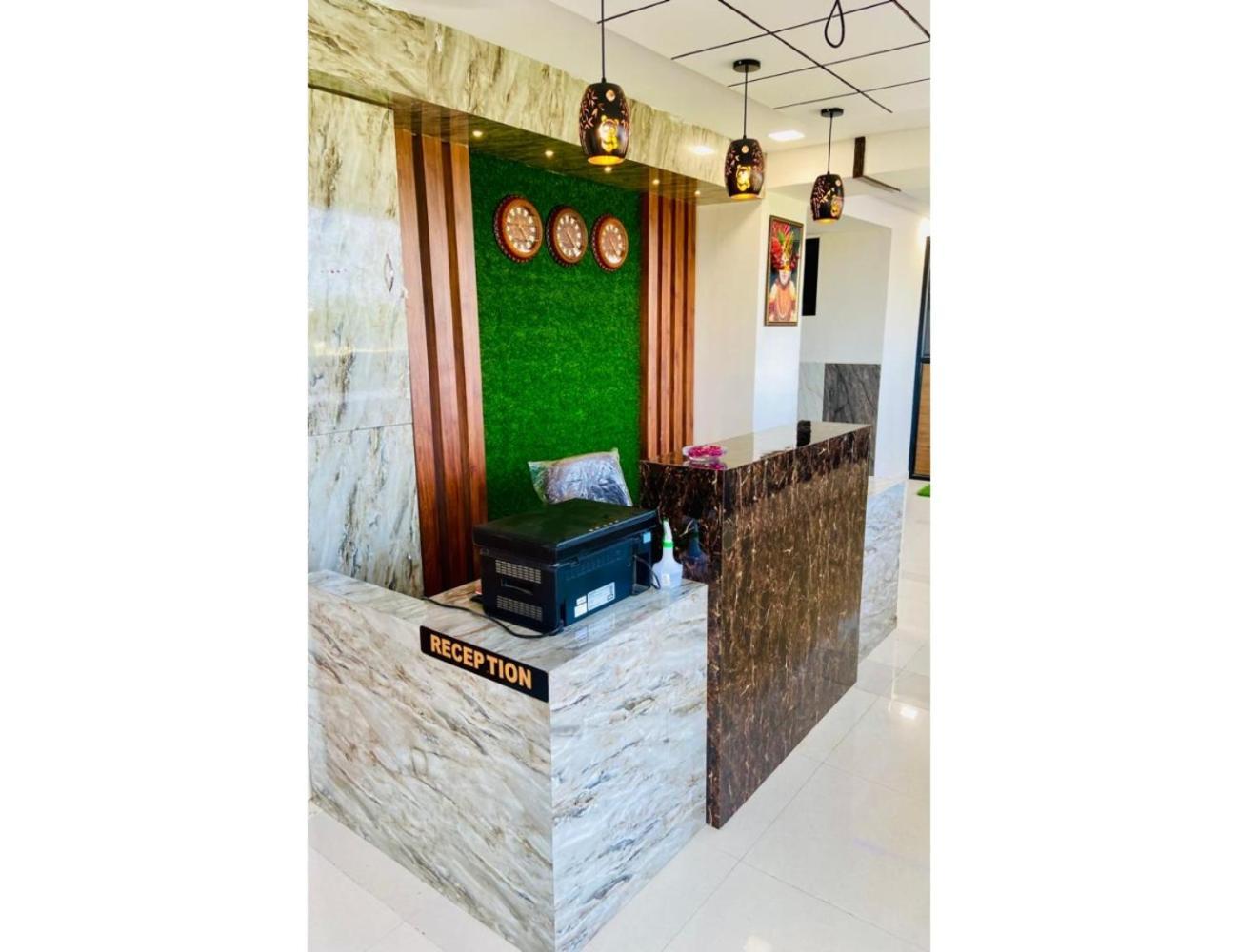 Hotel Paradise, Naroda Ahmedabad Esterno foto